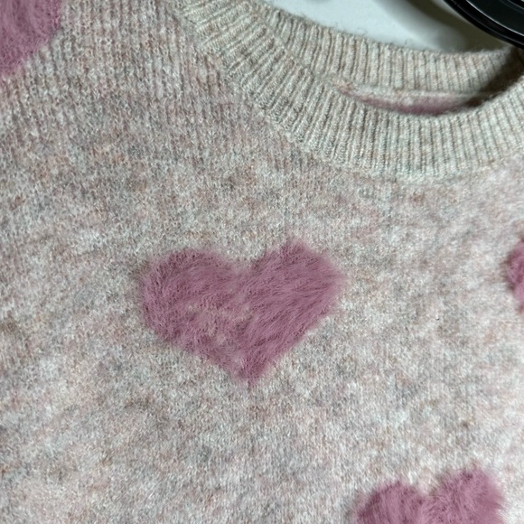 Pink Heart Pattern Sweater - Picture 2 of 5